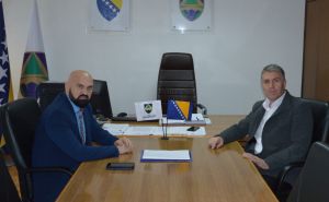 Ministar Ramo Isak posjetio Zavidoviće i razgovarao sa gradonačelnikom Mujanovićem