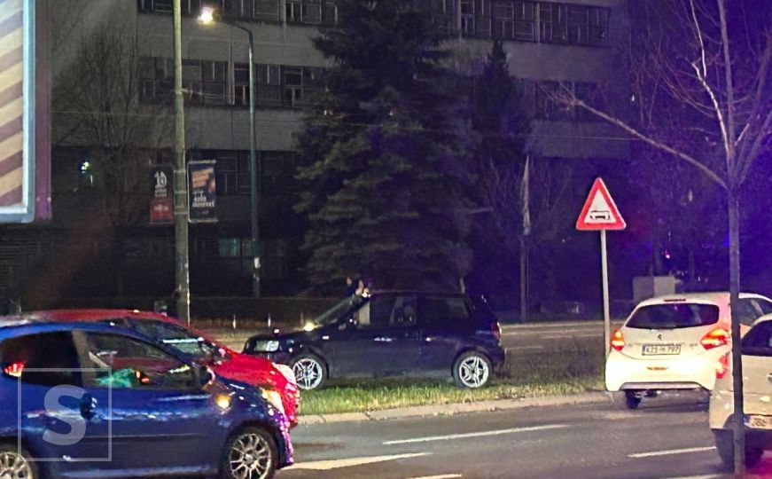 Vozači, oprez: Saobraćajna nesreća u centru Sarajeva