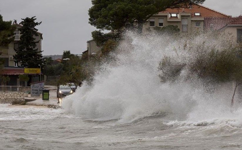 Pola Hrvatske u crvenom i narandžastom, stižu orkanske oluje: "Vrijeme je vrlo opasno..."
