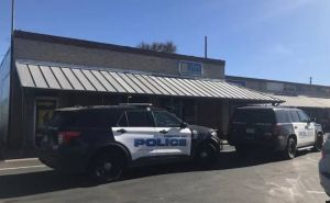 Karma u SAD: Naoružani lopovi krenuli u razbojništvo, tokom pljačke ukraden im je - automobil