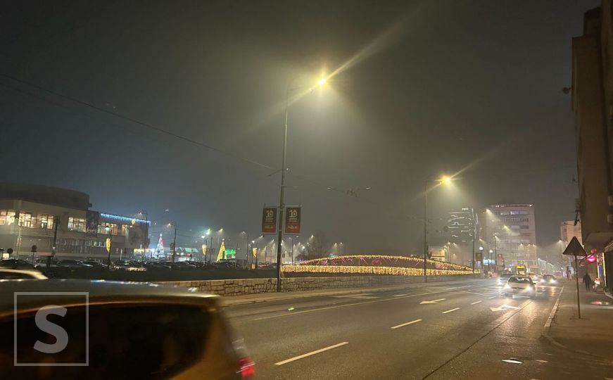 IQAir: Sarajevo je i večeras grad zagađenog zraka
