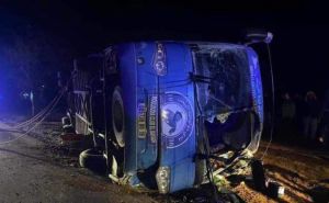 Tragedija u Alžiru: Prevrnuo se autobus fudbalskog kluba, dvojica poginula