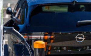 Studija: Potražnja struje za e-vozila brzo će porasti   