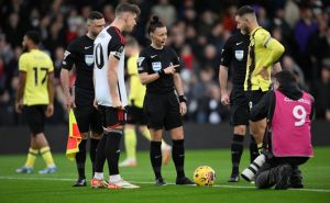 Ispisana historija Premiershipa: Utakmicu prvi put sudila žena