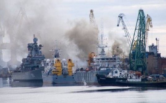 Drama na moru: Izbio požar na ruskom teretnom brodu na nuklearni pogon