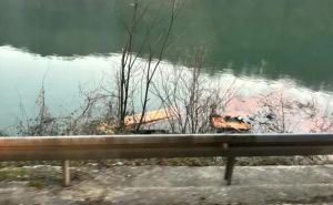 Težak udes na magistralnoj cesti Banja Luka – Jajce: Kamion sletio u Vrbas