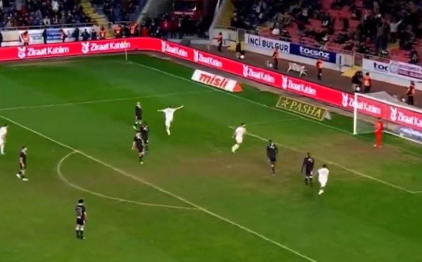 Fantastičan duel Bosanaca u Turskoj: Hodžić pogodio, Hadžiahmetović namjestio dva gola