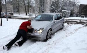 10 savjeta za vaš automobil u zimskim mjesecima