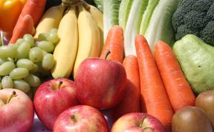 Povrće i voće koje ne treba guliti, iako to svi radimo: Kora im je jestiva i zdrava