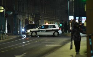 Policija u Sarajevu uručila 132 prekršajna naloga: Iz saobraćaja isključena 23 pijana vozača