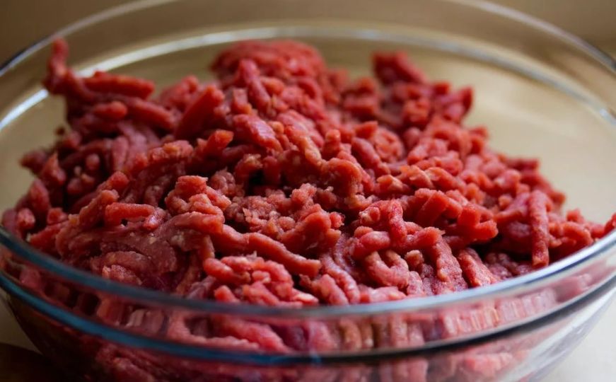 Najveća greška koju pravimo kada želimo zalediti faširano meso: Posebno obratite pažnju ovu stvar