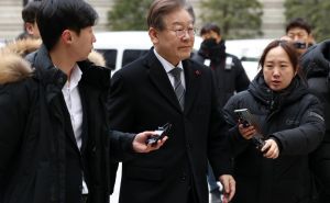 Stravično: Objavljen snimak napada nožem na južnokorejskog političara