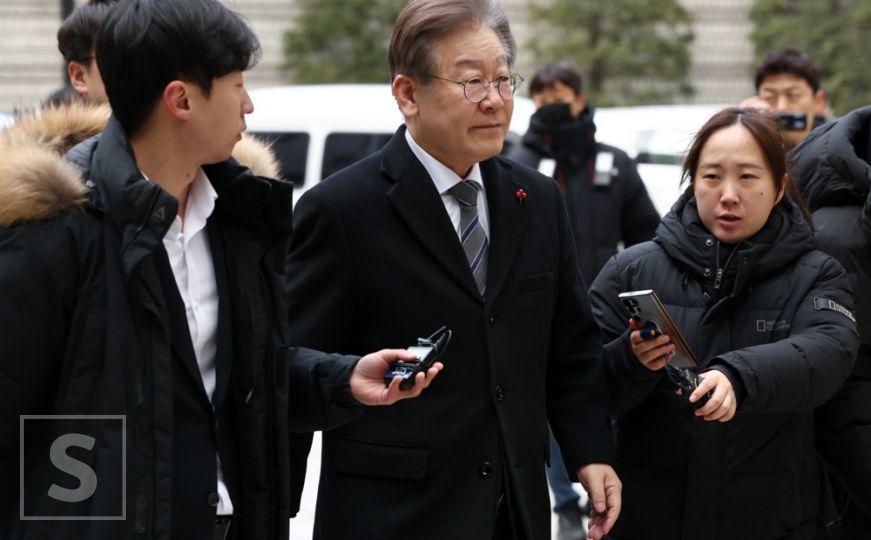 Stravično: Objavljen snimak napada nožem na južnokorejskog političara