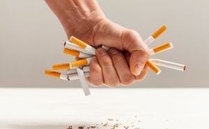 Važni savjeti za one koji žele prestati pušiti: Ovih 5 namirnica je ključno izbjegavati