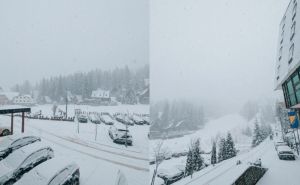 Zimska idila u srcu Bosne: Pada snijeg na Vlašiću