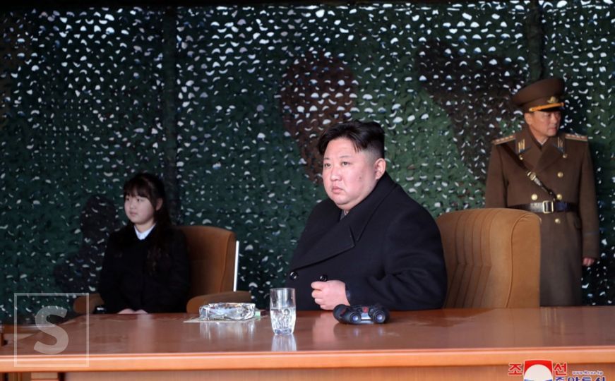 Ovo je kćerka Kim Jong Una: Špijuni joj otkrili ime, pred njom kleče i generali