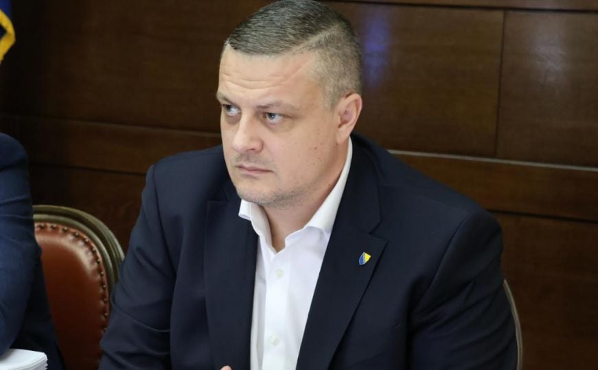 Vojin Mijatović odgovorio na kritike: 'Vi ste bolesni ljudi, kao i Dodik'