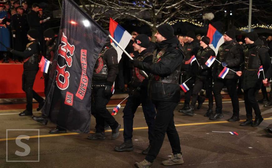 Sramotna parada u Banjoj Luci: Članovi (pro)ruskih Noćnih vukova defilovali, obratio se Dodik
