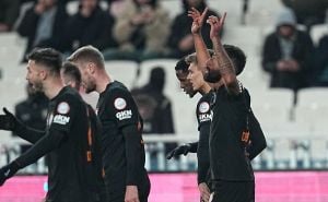 Galatasaray se kiksom udaljila od Fenerbahcea na tabeli: Edin Džeko 'nedostižan' za Icardija