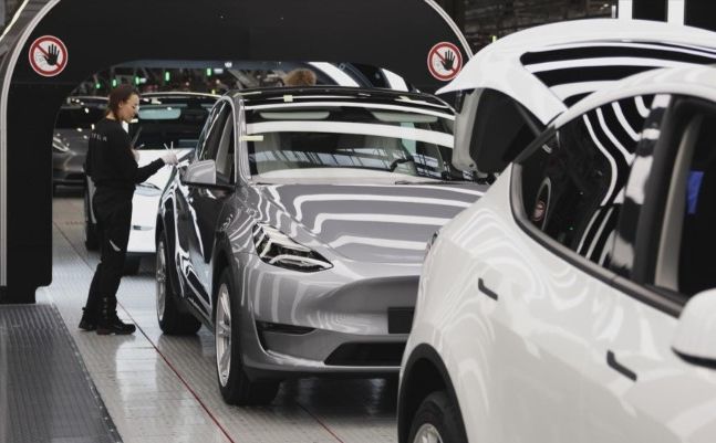 Tesla obustavlja proizvodnju u Njemačkoj