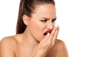 Genijalan trik: Stomatologinja pokazala kako u 10 sekundi provjeriti da li imate loš zadah iz usta