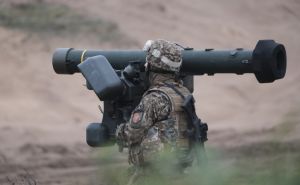 Njemački mediji: Kosovo slijedi primjer Srbije i naoružava se