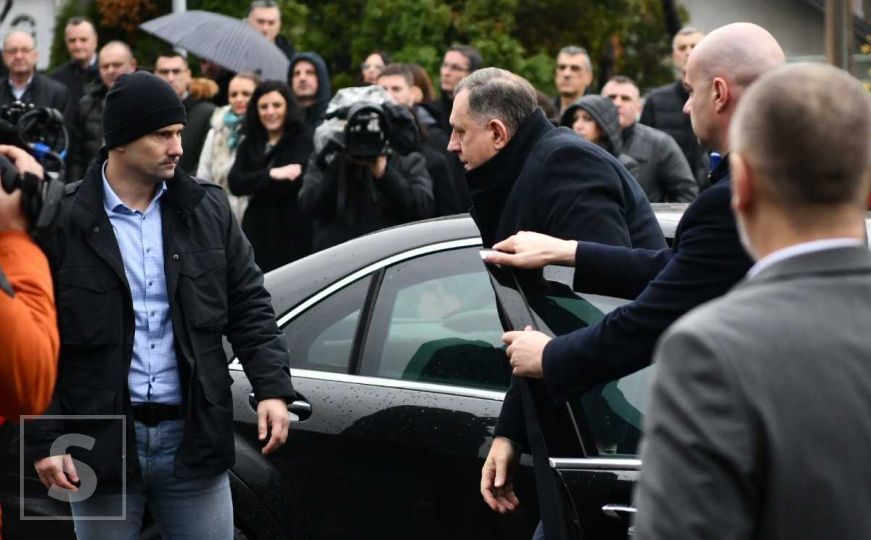 Zakazano novo ročište: Da li će se nastaviti suđenje Miloradu Dodiku?