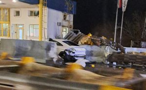 Tragična nesreća kod Zaprešića: Automobil se zabio u naplatnu kućicu, jedna osoba izgubila život