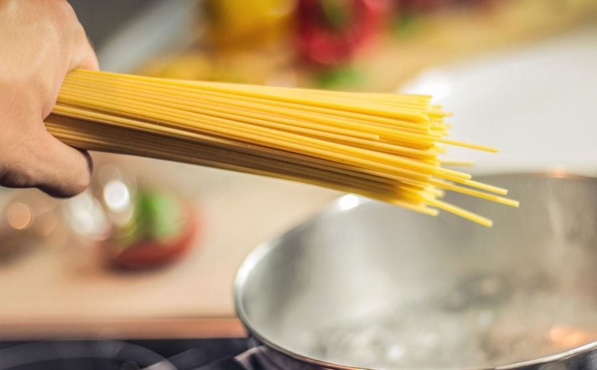 Jeste li znali da možete skuhati tjesteninu za 60 sekundi? Domaćica otkrila trik kako da uštedite