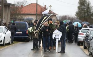 U selu u BiH sahranjena Andrijana Lazić koja je poginula nakon pada sa zgrade u Dubaiju