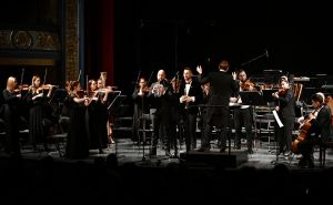 Sarajevska Filharmonija i njeni solisti očarali srca publike koncertom u Narodnom pozorištu