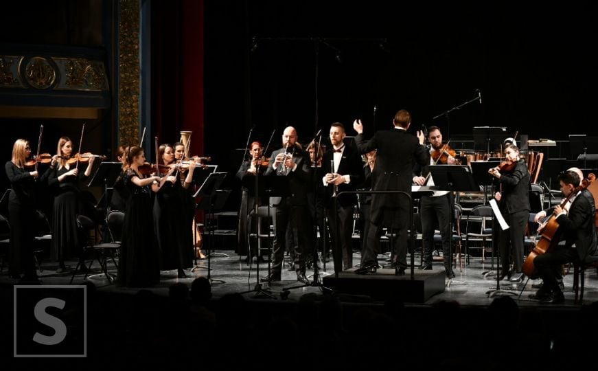 Sarajevska Filharmonija i njeni solisti očarali srca publike koncertom u Narodnom pozorištu
