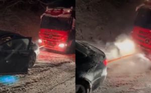 Samo u BiH: Šleper zaglavio u snijegu, izvukao ga - Audi