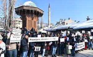 Novi protesti mladih zbog subvencija za stanove u Sarajevu: Pročitajte njihove poruke