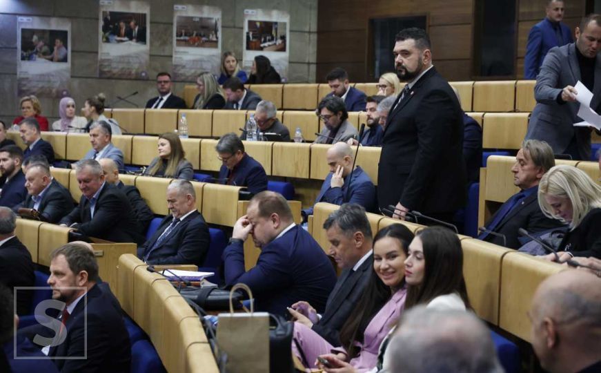 Buran početak sjednice Predstavničkog doma PFBiH, opozicija odmah zatražila prekid