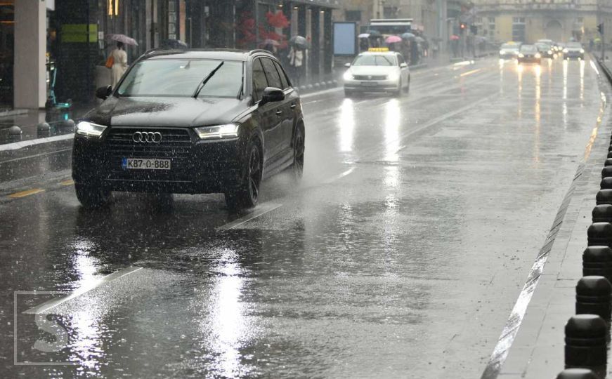 Oprezno vozite: Ledene kiše na širem području Sarajeva, učestali odroni na nekoliko puteva u BiH