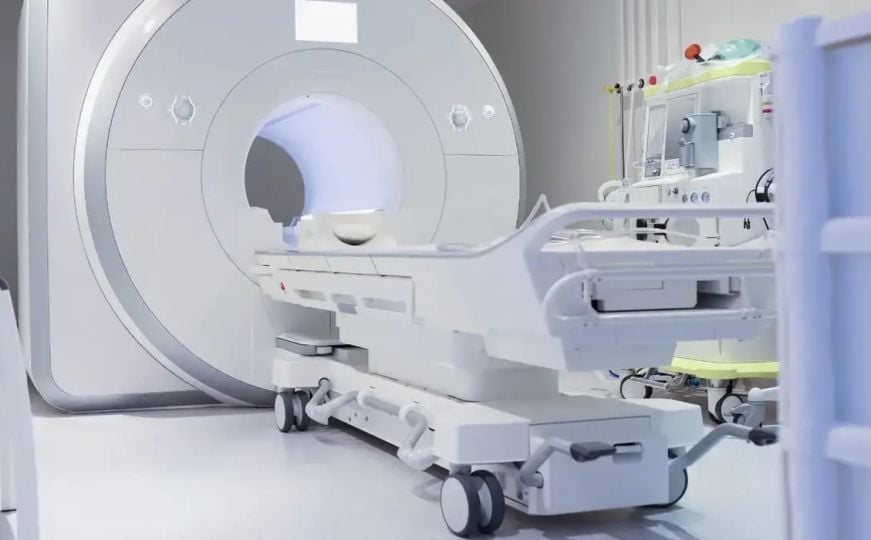Nesvakidašnji slučaj u zagrebačkoj bolnici: Uređaj za magnetsku rezonancu 'usisao' krevet