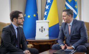 Bećirović s ambasadorom Delmasom: Važna je podrška Francuske otvaranju pregovora BiH s EU