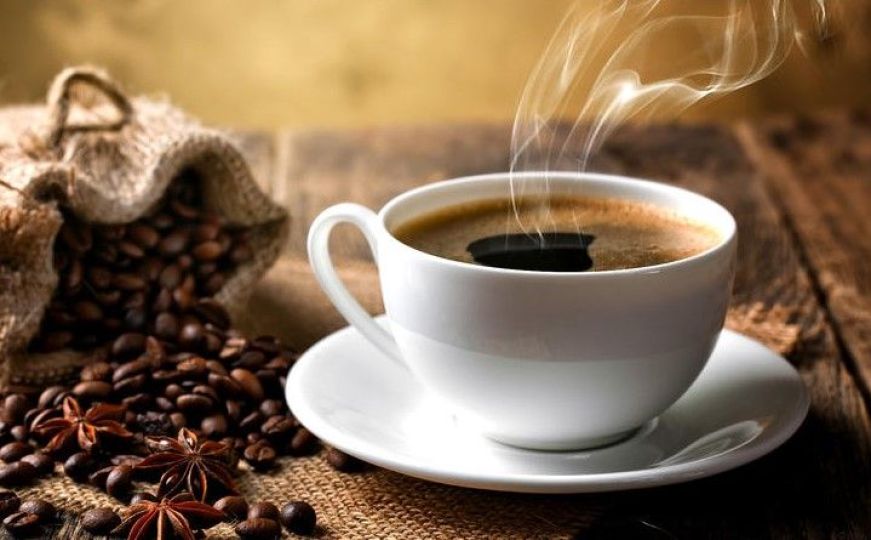 Smijete li piti kafu sa antibioticima? Ovo je sve što trebate znati o toj kombinaciji