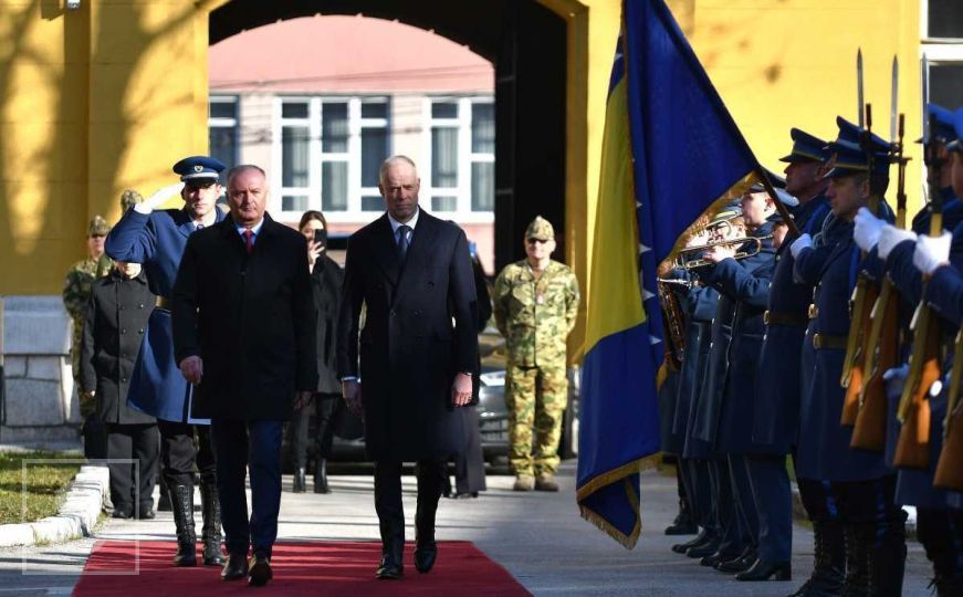 Helez sa mađarskim ministrom odbrane: Podrška teritorijalnom integritetu BiH, putu ka EU i NATO