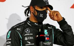 Zvanično: Lewis Hamilton potpisao za Ferrari