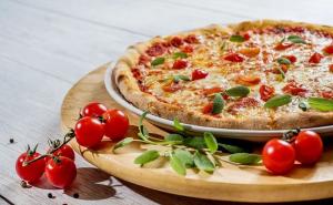 Recept za hrskavu i sočnu pizzu: Tijesto će vam svaki put ispasti savršeno