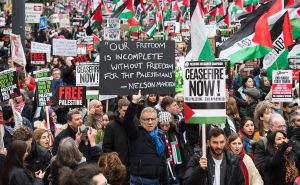 "Sloboda Palestini" i "Stop genocidu": Hiljade ljudi na propalestinskom protestu u Londonu
