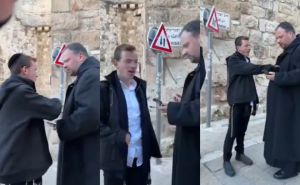 Dva muškarca uhapšena u Jerusalemu: Maltretirali svećenika, objavljen i snimak