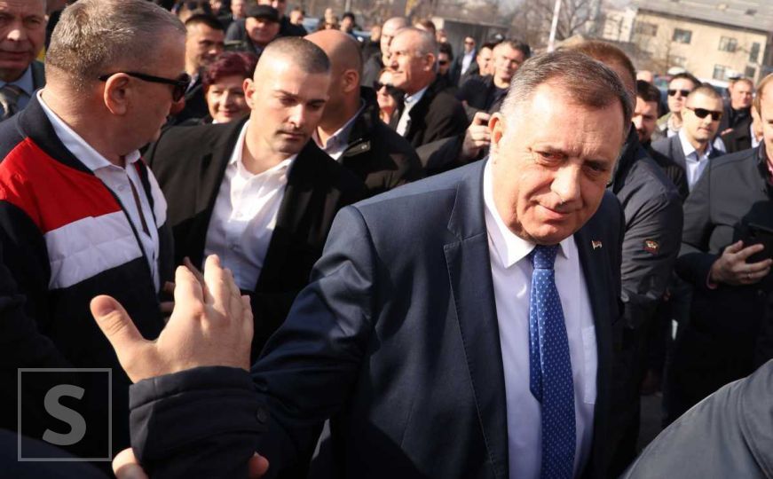Milorad Dodik stigao na suđenje: Pogledajte prve fotografije