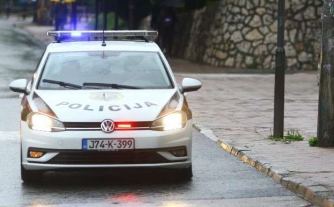 Sarajevska policija uhapsila tri muškarca: Terete se za dva krivična djela, oglasio se MUP