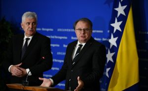 SDA nakon sastanka koalicije u Sarajevu: "Trojka je očigledno Čoviću ispunila želju"