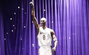 Počast legendi: Kobe Bryant dobio spomenik ispred dvorane Lakersa