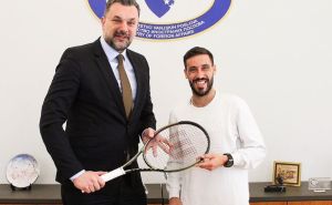 Konaković: 'Vjerovatno će mi poklon koji sam dobio natjerati da se vratim rekreativnom tenisu'