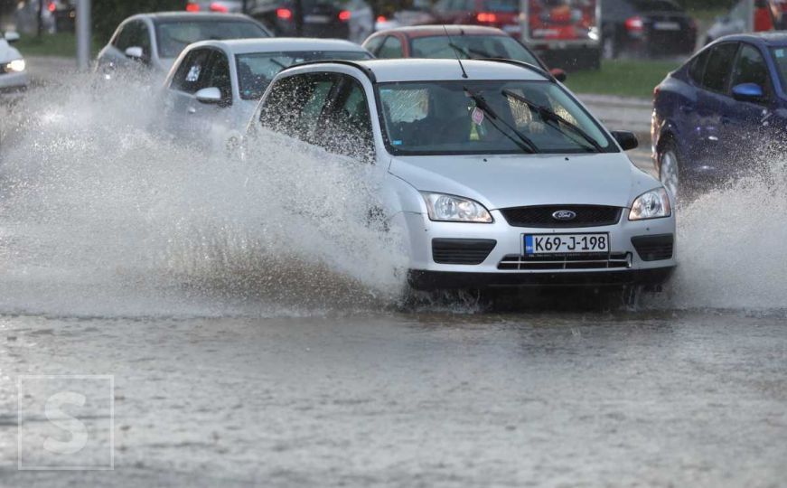 Upozorenje za građane Sarajeva - očekuju se jaki udari vjetra, moguće i poplave: "Djelujte odmah!"